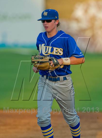 Thumbnail 3 in Alamo Heights vs. Tivy  (UIL 4A Region IV Regional Quarterfinal Playoff) photogallery.