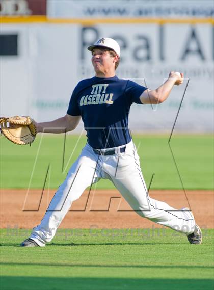 Thumbnail 1 in Alamo Heights vs. Tivy  (UIL 4A Region IV Regional Quarterfinal Playoff) photogallery.