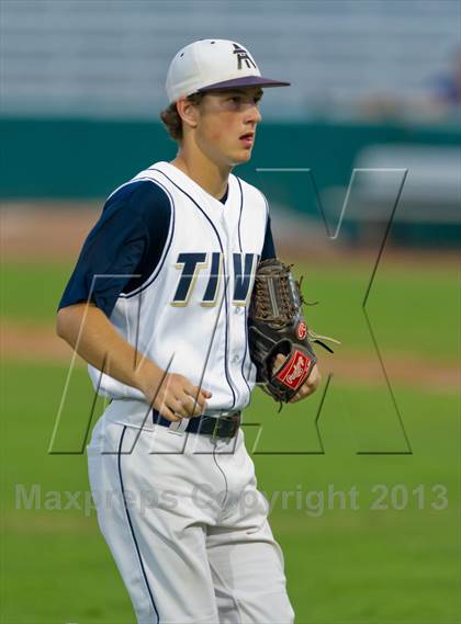 Thumbnail 1 in Alamo Heights vs. Tivy  (UIL 4A Region IV Regional Quarterfinal Playoff) photogallery.