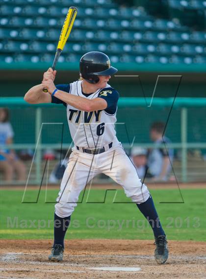 Thumbnail 1 in Alamo Heights vs. Tivy  (UIL 4A Region IV Regional Quarterfinal Playoff) photogallery.