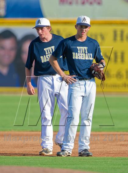 Thumbnail 2 in Alamo Heights vs. Tivy  (UIL 4A Region IV Regional Quarterfinal Playoff) photogallery.