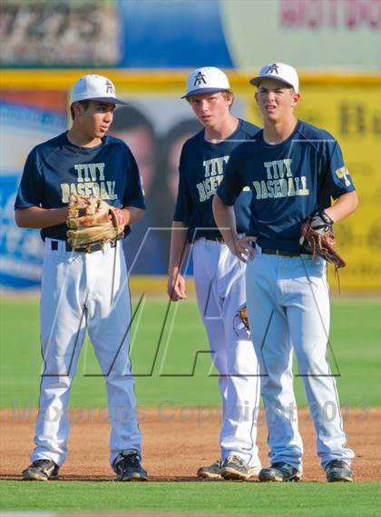 Thumbnail 3 in Alamo Heights vs. Tivy  (UIL 4A Region IV Regional Quarterfinal Playoff) photogallery.