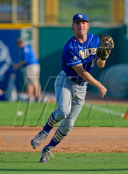 Thumbnail 1 in Alamo Heights vs. Tivy  (UIL 4A Region IV Regional Quarterfinal Playoff) photogallery.