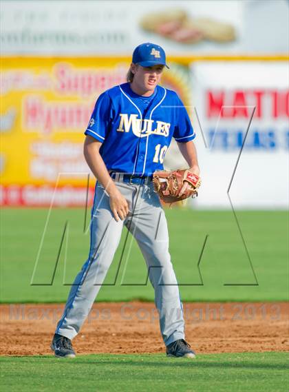 Thumbnail 2 in Alamo Heights vs. Tivy  (UIL 4A Region IV Regional Quarterfinal Playoff) photogallery.