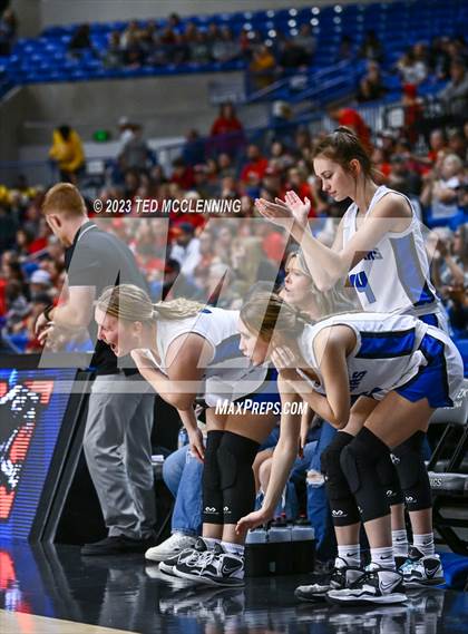 Thumbnail 2 in Norfork vs. Mammoth Spring (AAA 1A State Final) photogallery.