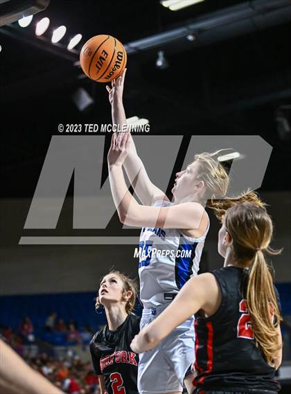 Thumbnail 1 in Norfork vs. Mammoth Spring (AAA 1A State Final) photogallery.