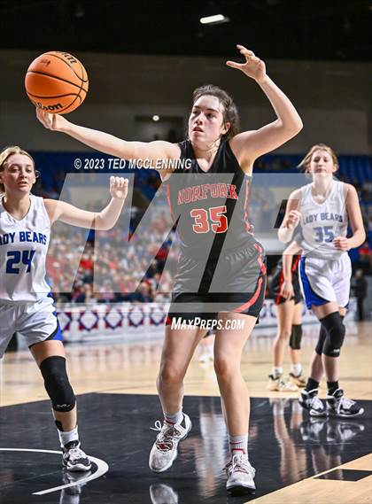Thumbnail 1 in Norfork vs. Mammoth Spring (AAA 1A State Final) photogallery.