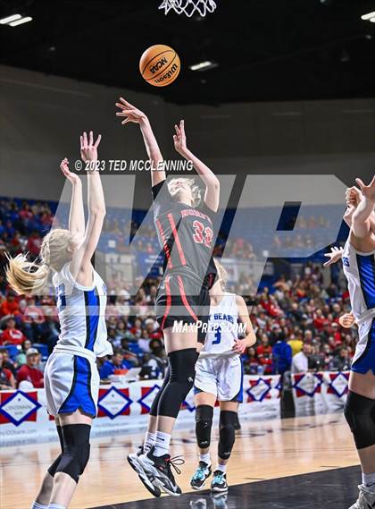 Thumbnail 3 in Norfork vs. Mammoth Spring (AAA 1A State Final) photogallery.