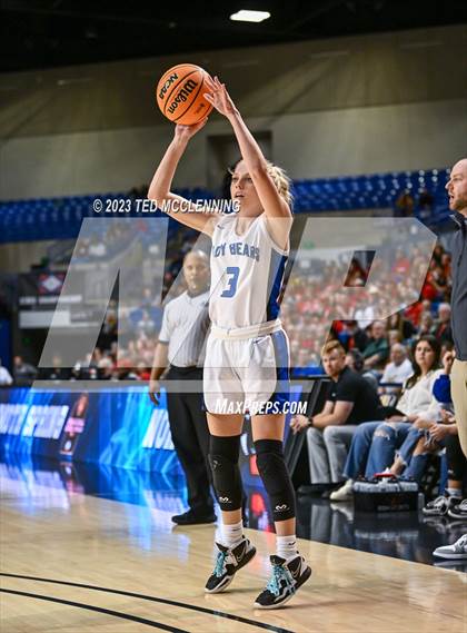 Thumbnail 3 in Norfork vs. Mammoth Spring (AAA 1A State Final) photogallery.