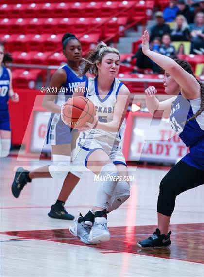 Thumbnail 3 in Huckabay vs. Walnut Springs photogallery.