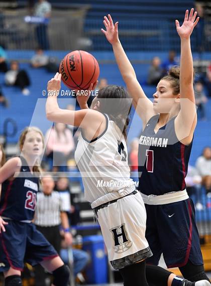 Thumbnail 2 in Hunter vs. Herriman (UHSAA 6A First Round) photogallery.