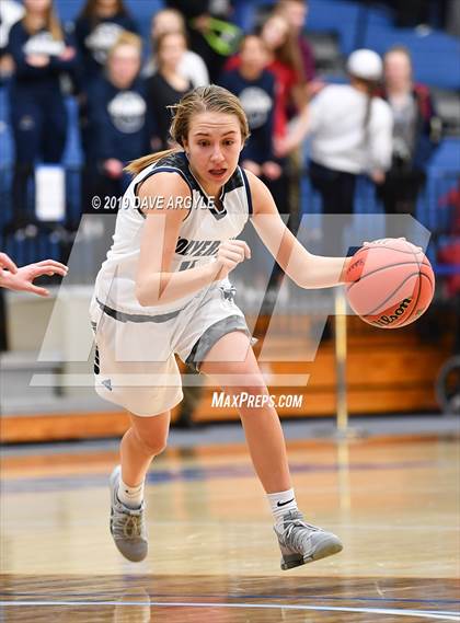 Thumbnail 2 in Hunter vs. Herriman (UHSAA 6A First Round) photogallery.