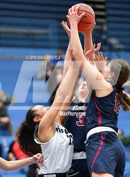 Thumbnail 3 in Hunter vs. Herriman (UHSAA 6A First Round) photogallery.