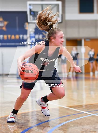 Thumbnail 1 in Hunter vs. Herriman (UHSAA 6A First Round) photogallery.