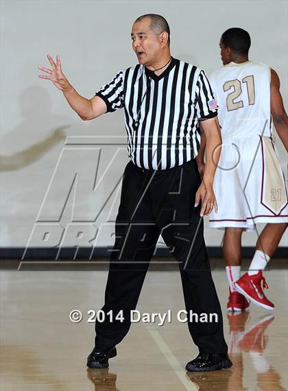 Thumbnail 2 in Alemany vs Cantwell-Sacred Heart (Rose City Roundball Classic) photogallery.