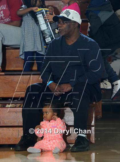Thumbnail 1 in Alemany vs Cantwell-Sacred Heart (Rose City Roundball Classic) photogallery.
