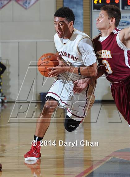 Thumbnail 2 in Alemany vs Cantwell-Sacred Heart (Rose City Roundball Classic) photogallery.