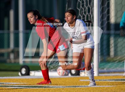 Thumbnail 3 in Splendora vs Lumberton (UIL 4A Area Playoff) photogallery.