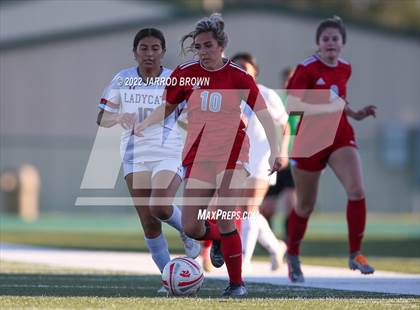 Thumbnail 1 in Splendora vs Lumberton (UIL 4A Area Playoff) photogallery.