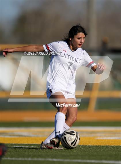 Thumbnail 3 in Splendora vs Lumberton (UIL 4A Area Playoff) photogallery.