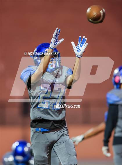 Thumbnail 1 in El Monte @ Santa Paula (CIF-SS Div 13 Playoff) photogallery.