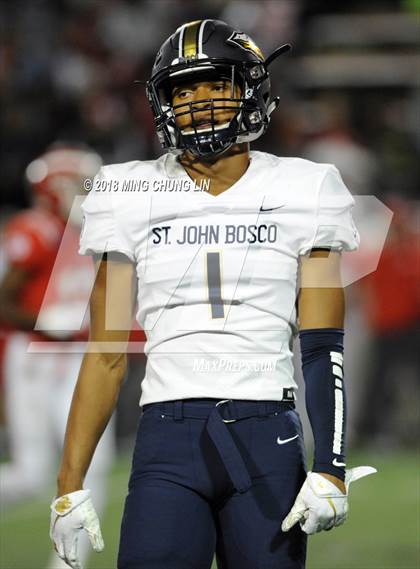 Thumbnail 3 in Mater Dei vs. St. John Bosco photogallery.