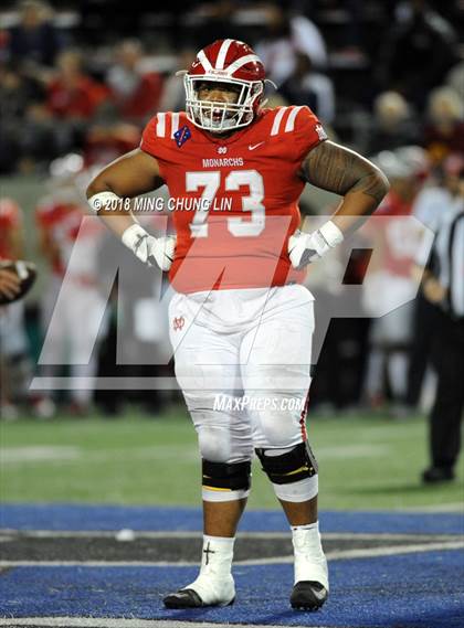 Thumbnail 1 in Mater Dei vs. St. John Bosco photogallery.