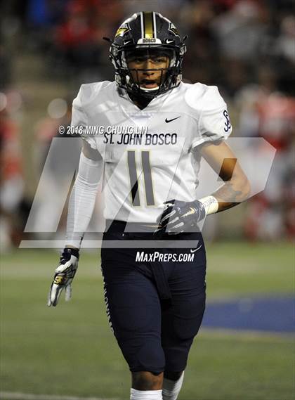 Thumbnail 2 in Mater Dei vs. St. John Bosco photogallery.