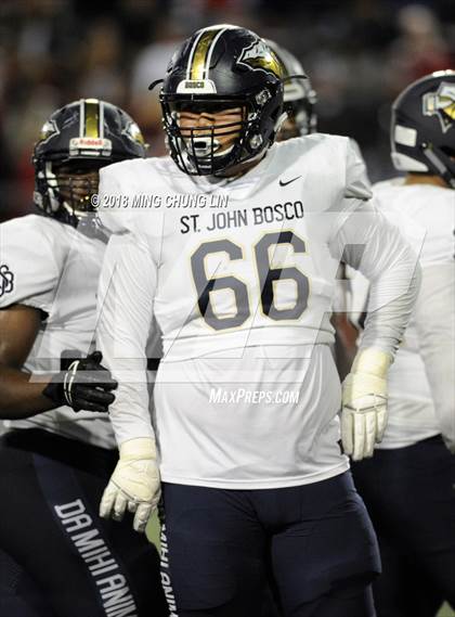 Thumbnail 1 in Mater Dei vs. St. John Bosco photogallery.