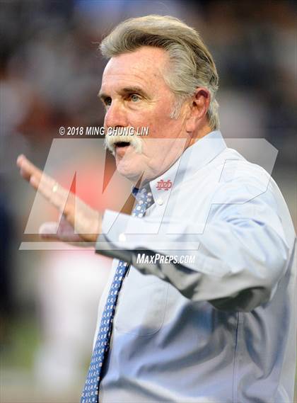 Thumbnail 3 in Mater Dei vs. St. John Bosco photogallery.