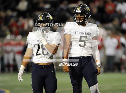 Thumbnail 2 in Mater Dei vs. St. John Bosco photogallery.
