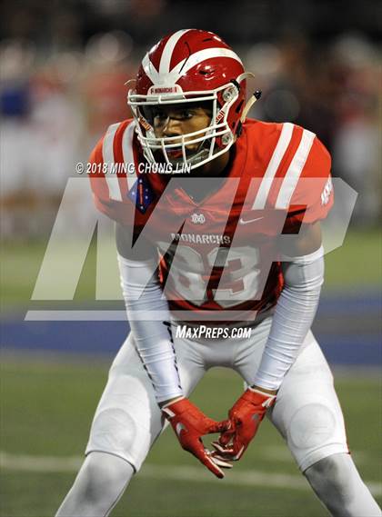 Thumbnail 3 in Mater Dei vs. St. John Bosco photogallery.