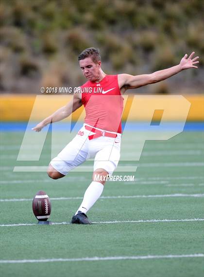Thumbnail 2 in Mater Dei vs. St. John Bosco photogallery.