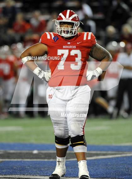 Thumbnail 2 in Mater Dei vs. St. John Bosco photogallery.