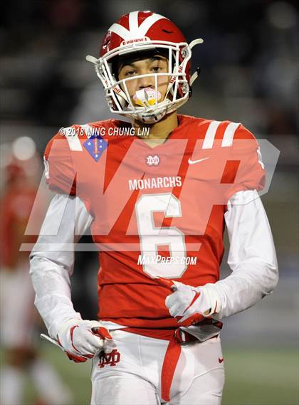 Thumbnail 2 in Mater Dei vs. St. John Bosco photogallery.