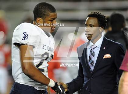 Thumbnail 3 in Mater Dei vs. St. John Bosco photogallery.