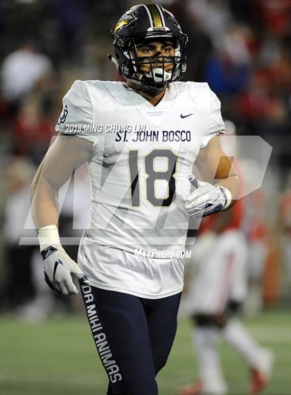 Thumbnail 3 in Mater Dei vs. St. John Bosco photogallery.