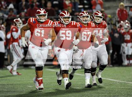 Thumbnail 3 in Mater Dei vs. St. John Bosco photogallery.
