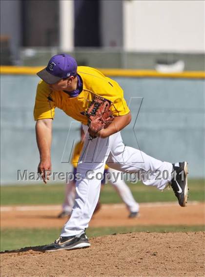 Thumbnail 1 in El Camino @ Carlsbad photogallery.
