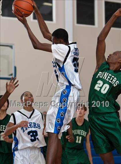 Thumbnail 2 in Happy Hill Farm vs Trinity Christian JV (Lake Country Classic) photogallery.