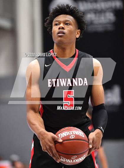 Thumbnail 2 in Etiwanda vs. Sierra Canyon (CIF State Regional Open DIV) photogallery.