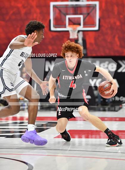 Thumbnail 2 in Etiwanda vs. Sierra Canyon (CIF State Regional Open DIV) photogallery.