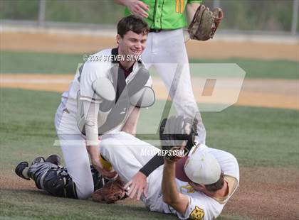 Thumbnail 3 in 23rd Annual Point Loma Varsity/Alumni Baseball Game photogallery.