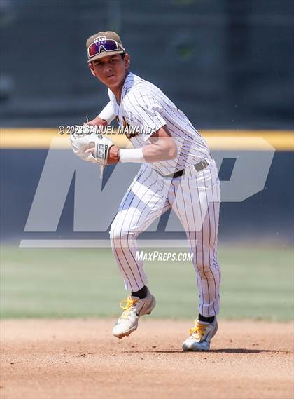 Thumbnail 2 in Santiago @ Crespi (CIF SS DII Quarterfinal) photogallery.