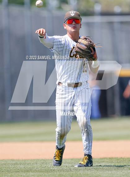 Thumbnail 3 in Santiago @ Crespi (CIF SS DII Quarterfinal) photogallery.
