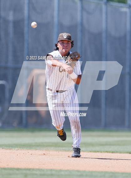 Thumbnail 3 in Santiago @ Crespi (CIF SS DII Quarterfinal) photogallery.