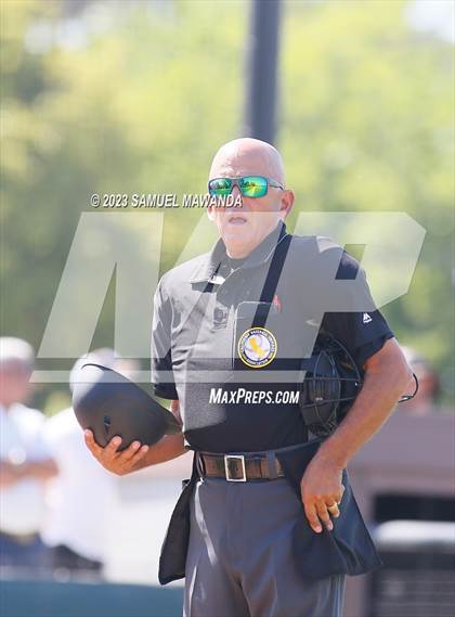 Thumbnail 3 in Santiago @ Crespi (CIF SS DII Quarterfinal) photogallery.