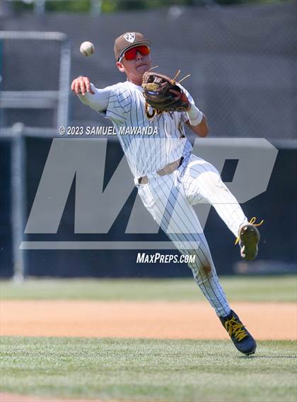 Thumbnail 3 in Santiago @ Crespi (CIF SS DII Quarterfinal) photogallery.