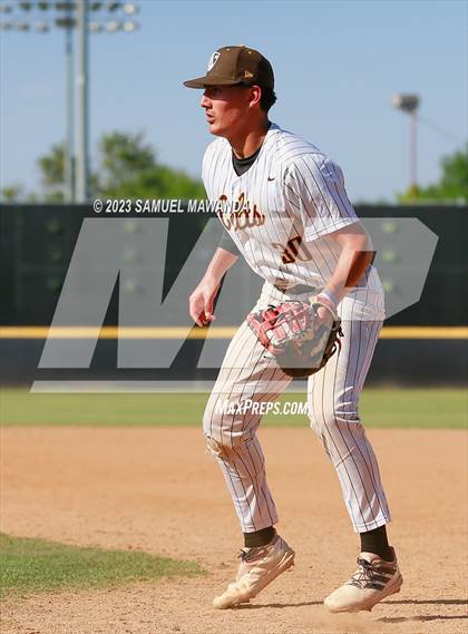 Thumbnail 2 in Santiago @ Crespi (CIF SS DII Quarterfinal) photogallery.