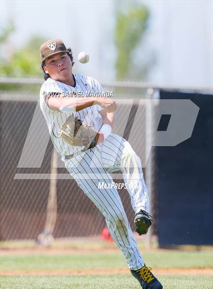 Thumbnail 1 in Santiago @ Crespi (CIF SS DII Quarterfinal) photogallery.